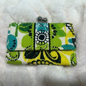 VGUC Vera Bradley Mini Trifold Kisslock Wallet in Bubbly Flowers Green